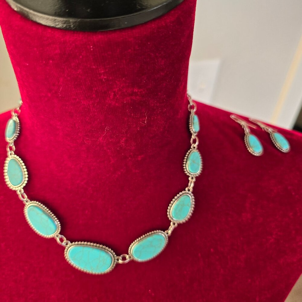 Country Aqua Necklace & Earring Set